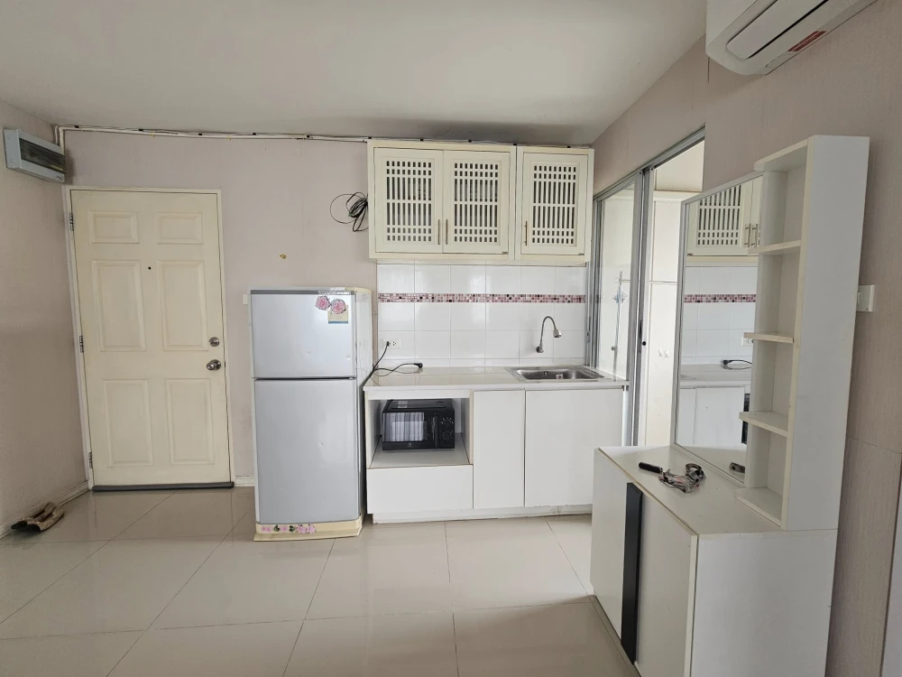 For rent: Lumpini Condotown Bodindecha-Ramkhamhaeng, ready to move in, fully equipped with amenities. Come and reserve now!