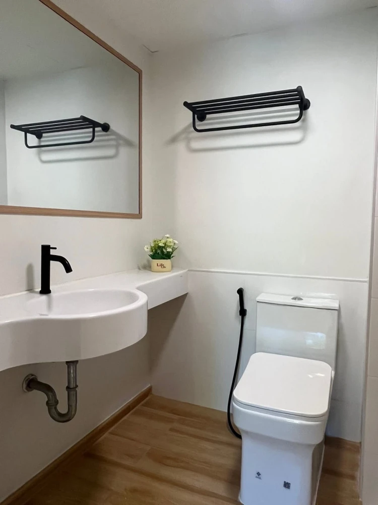 For rent: Lumpini Condotown Chonburi - Sukhumvit, 1st floor unit. Great location, fully furnished. Don't miss out!