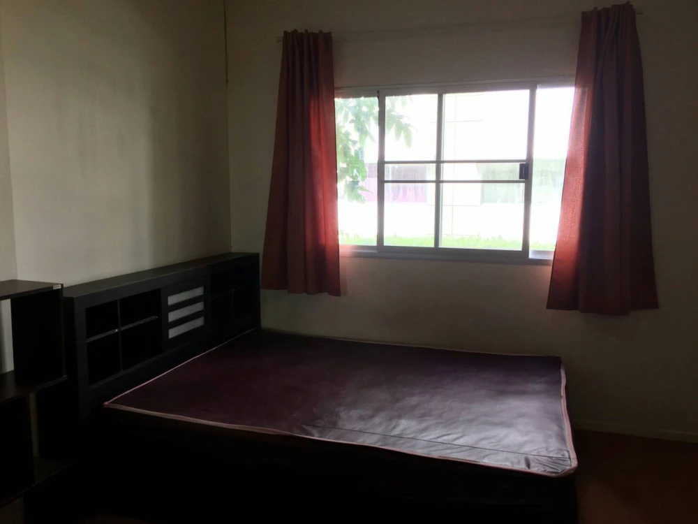 For rent: Lumpini Condotown Chonburi - Sukhumvit, 1st floor unit, fully furnished. Just bring your suitcase and move in!