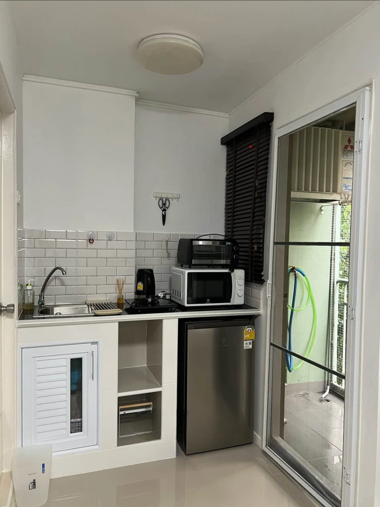 For rent: Lumpini Condotown Chonburi - Sukhumvit, 2nd floor unit. Great location, convenient transportation. Don't miss out!