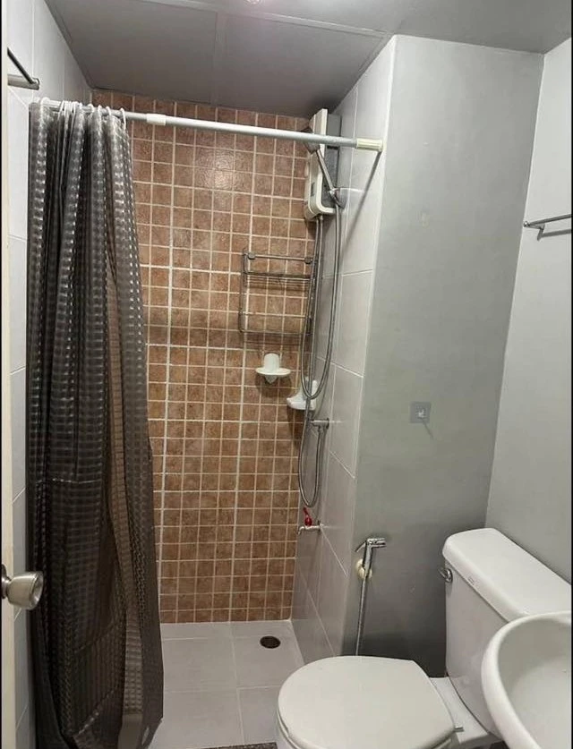 For rent: Lumpini Condotown Chonburi - Sukhumvit, 4th floor unit, fully furnished. Don't miss out!