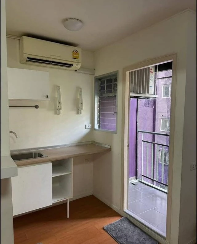 For rent: Lumpini Condotown Chonburi - Sukhumvit, 4th floor unit, fully furnished. Don't miss out!