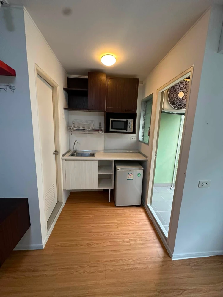 For rent: Lumpini Condotown Chonburi - Sukhumvit. Nice room with high-quality built-in furniture. Book now!