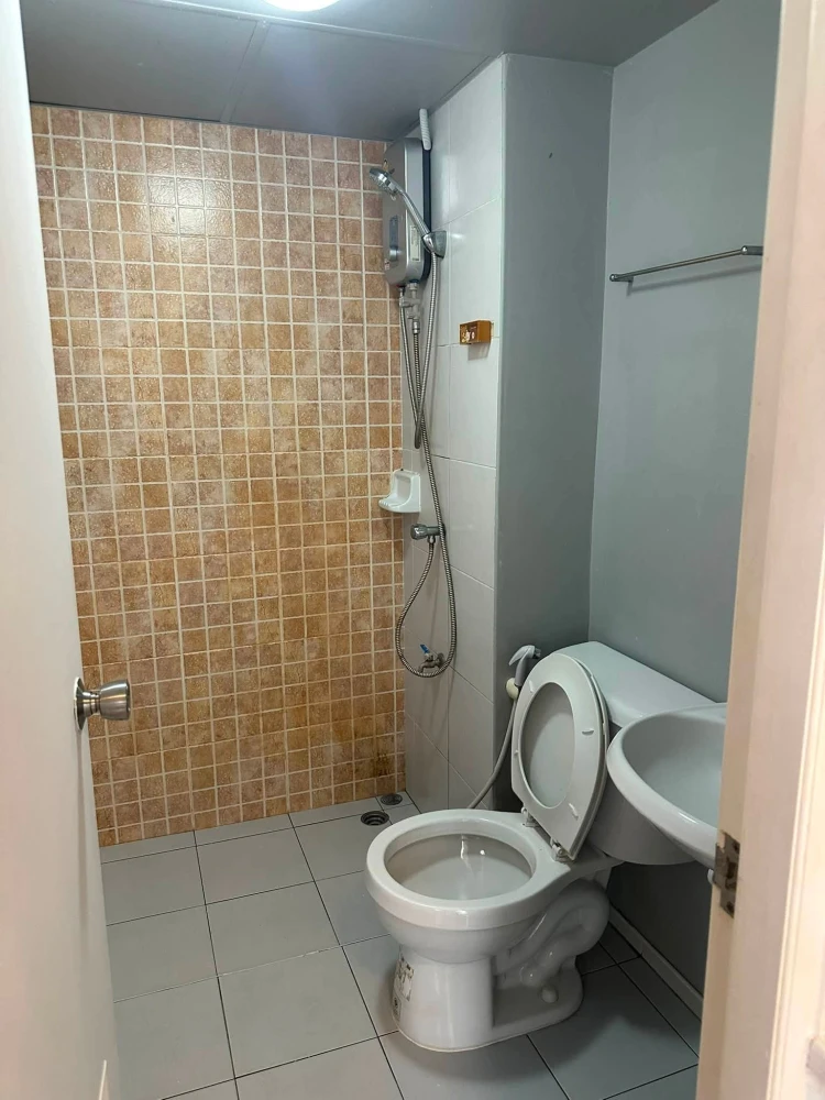 For rent: Lumpini Condotown Chonburi - Sukhumvit. Nice room with high-quality built-in furniture. Book now!