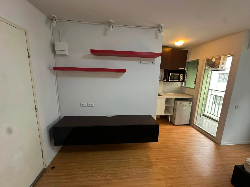 For rent: Lumpini Condotown Chonburi - Sukhumvit. Nice room with high-quality built-in furniture. Book now!