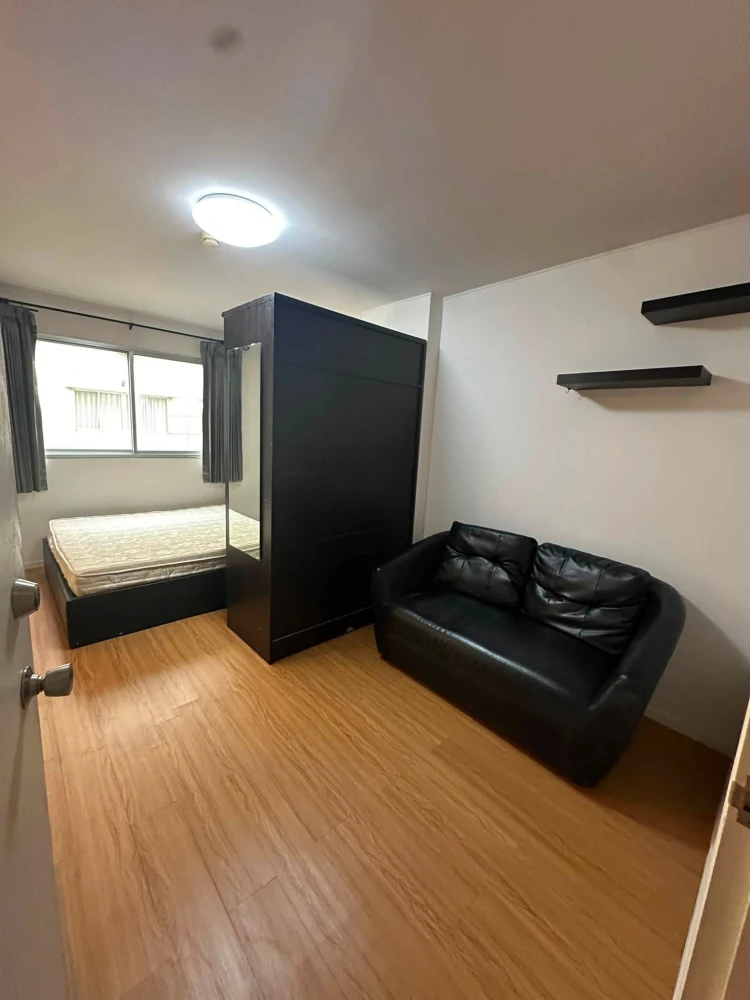 For rent: Lumpini Condotown Chonburi - Sukhumvit. Nice room with high-quality built-in furniture. Book now!