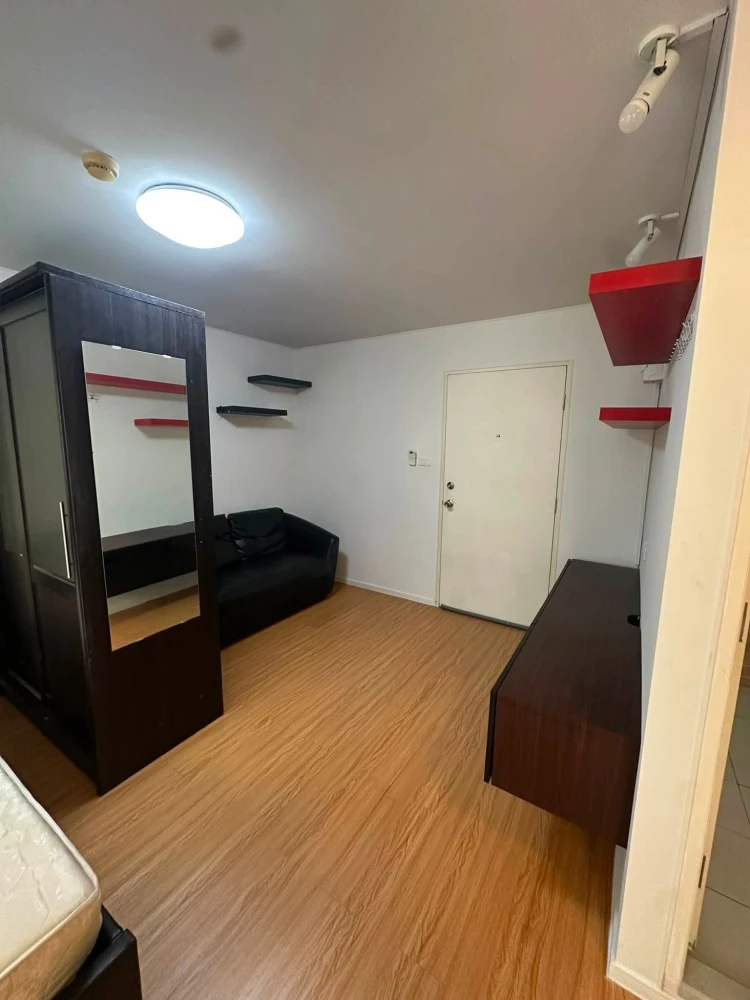For rent: Lumpini Condotown Chonburi - Sukhumvit. Nice room with high-quality built-in furniture. Book now!