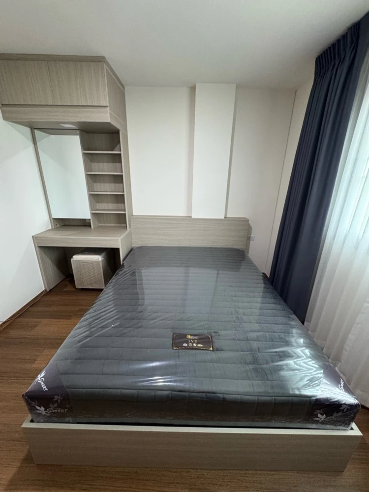 For rent: Lumpini Condotown Ekachai 48, 3rd floor, pool view, beautiful room, fully furnished, interested, reserve now.