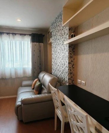For rent: Lumpini Condotown North Pattaya Sukhumvit, 14th floor. Spacious and comfortable room. Book now!