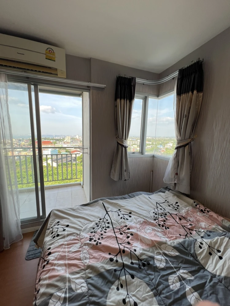 For rent Lumpini Condotown North Pattaya Sukhumvit, 14th floor, corner room, private, interested, reserve now.