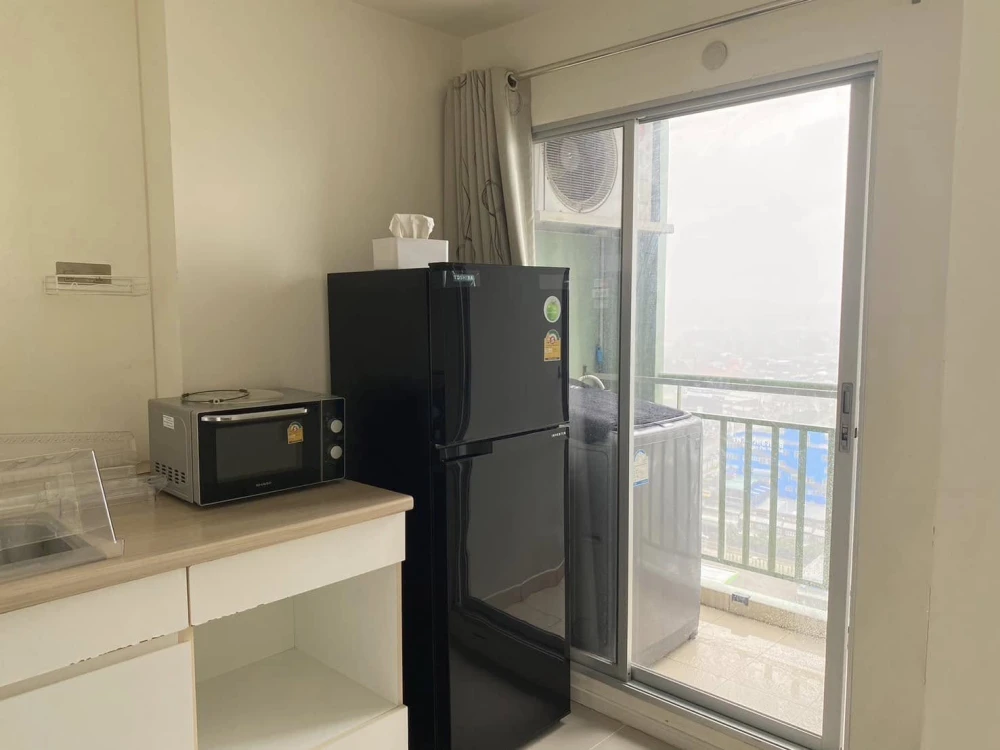 For rent Lumpini Condotown North Pattaya Sukhumvit, separate room, fully furnished, reserve now, urgently.
