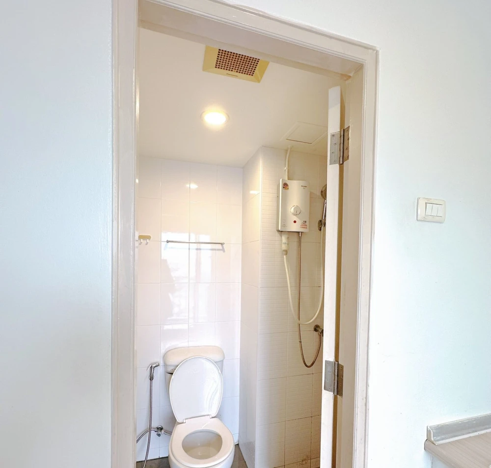 For rent: Lumpini Condotown North Pattaya Sukhumvit, a nice room, affordable price, fully furnished, reserve now+++