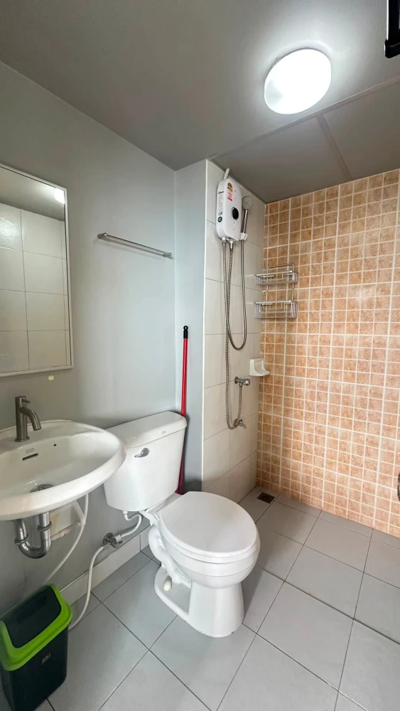For rent: Lumpini CondoTown Romklao – Suvarnabhumi. Nicely decorated and fully furnished with high-quality built-in furniture. Book now!