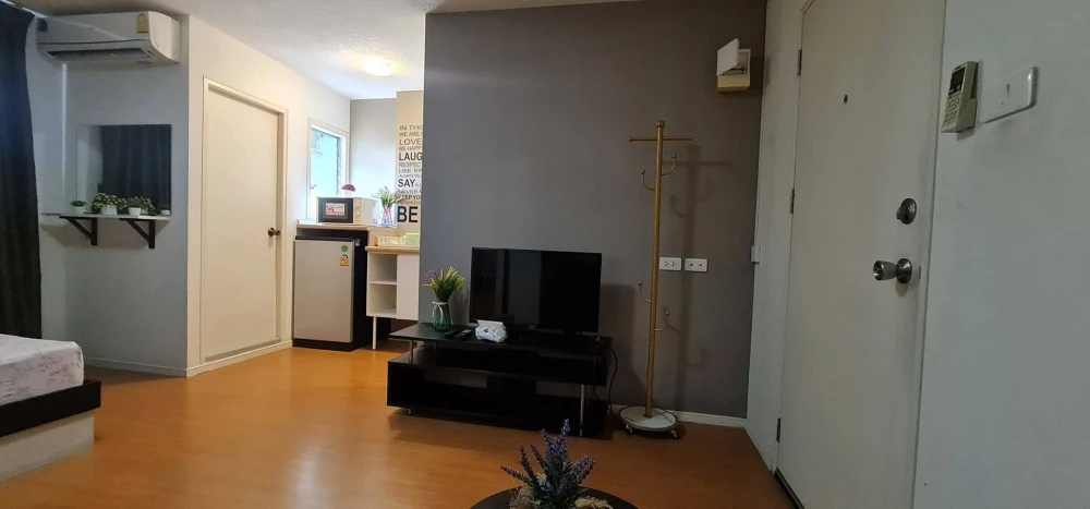 For rent Lumpini CondoTown Romklao – Suvarnabhumi, ready to move in, corner room, open view, no buildings blocking, good price, hurry and book, last r