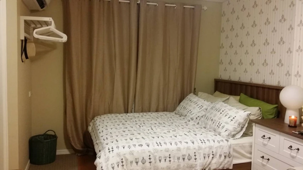 For rent: Lumpini CondoTown Romklao – Suvarnabhumi, studio room with quality wallpaper, decorated in a theme. Reserve now!