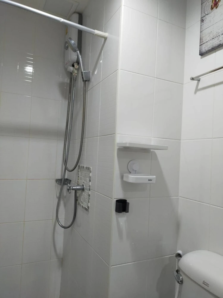 For rent Lumpini Mega city Bangna 1 bedroom, 1 bathroom, with beautiful wallpaper, comes with complete furniture, book now.