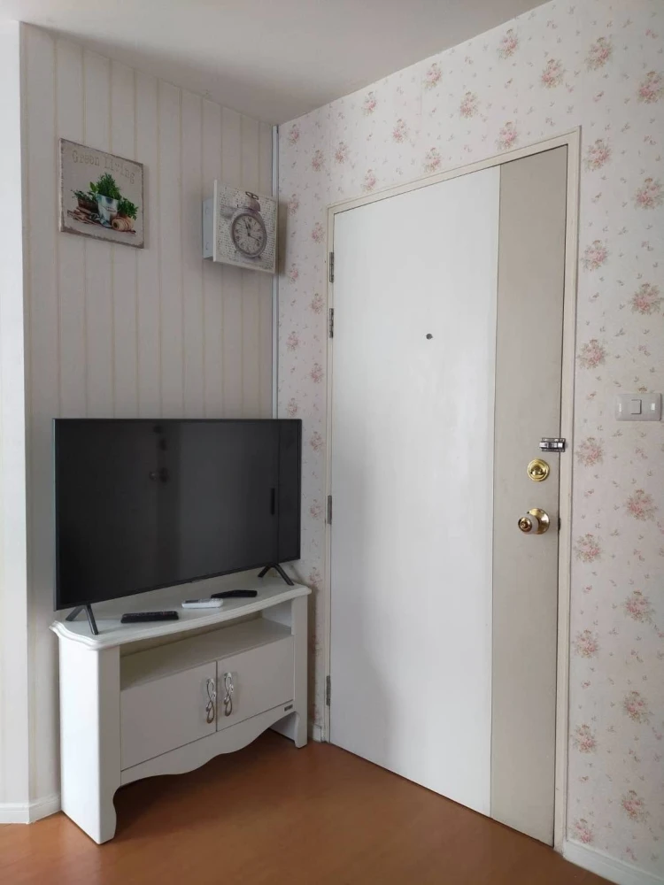 For rent Lumpini Mega city Bangna 1 bedroom, 1 bathroom, with beautiful wallpaper, comes with complete furniture, book now.
