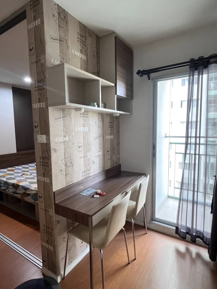 For rent: Lumpini Mega City Bangna, a nice room on the 9th floor with nice wallpaper and fully furnished. Don't miss out!