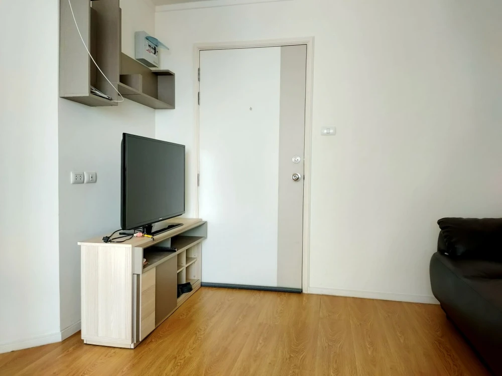 For rent: Lumpini Mega City Bangna, corner room, not crowded, fully furnished and equipped, beautiful view, don't miss it.