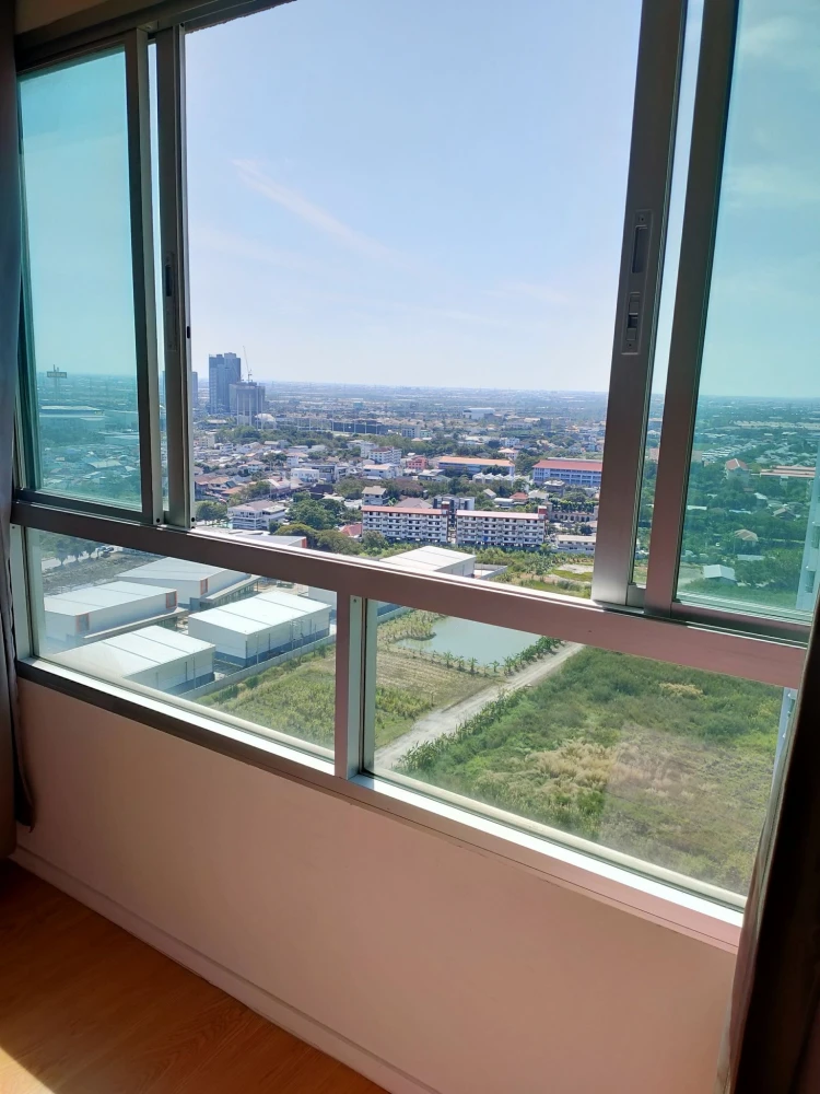 For rent: Lumpini Mega City Bangna, corner room, not crowded, fully furnished and equipped, beautiful view, don't miss it.