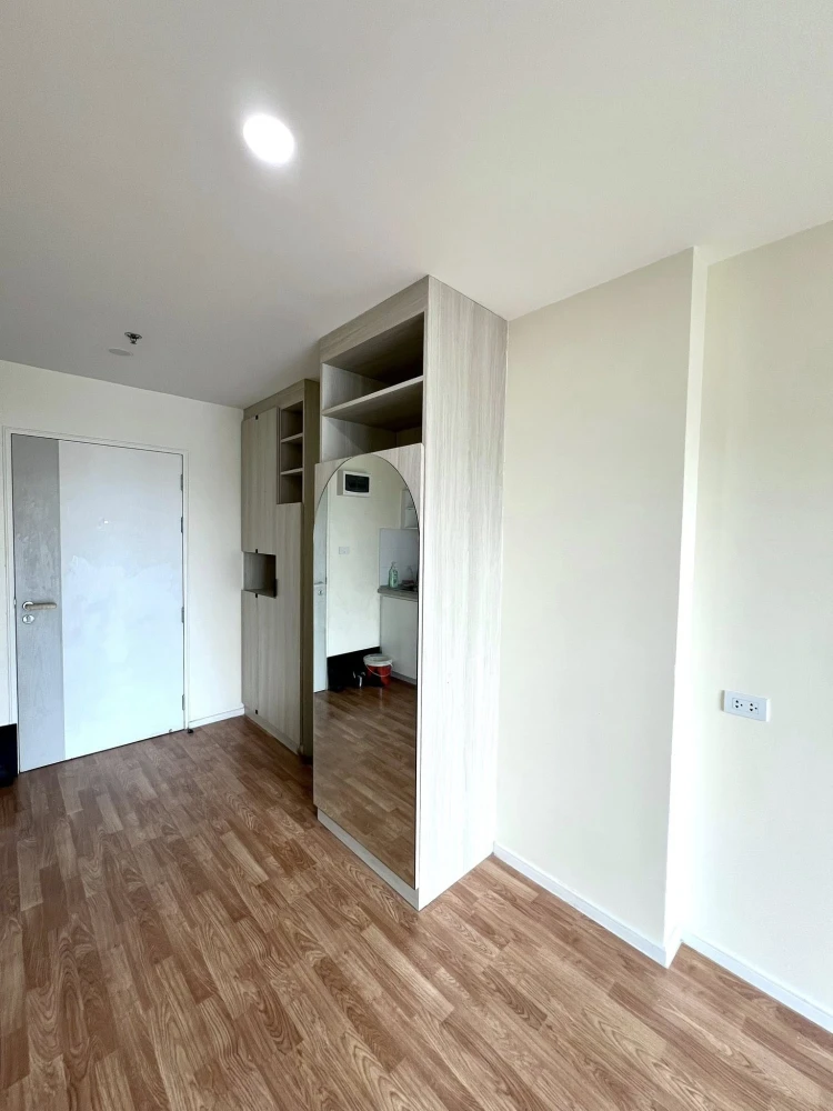 For rent: Lumpini Park Boromratchonnanee-Sirindhorn. Spacious and ready to move in. Book now!