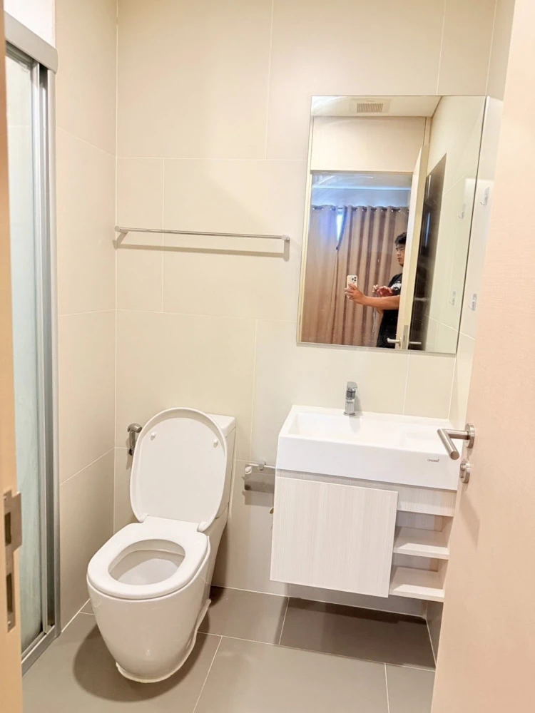 For rent: Lumpini Park Phahol 32, 1 bedroom, 1 bathroom, fully furnished. Book now!