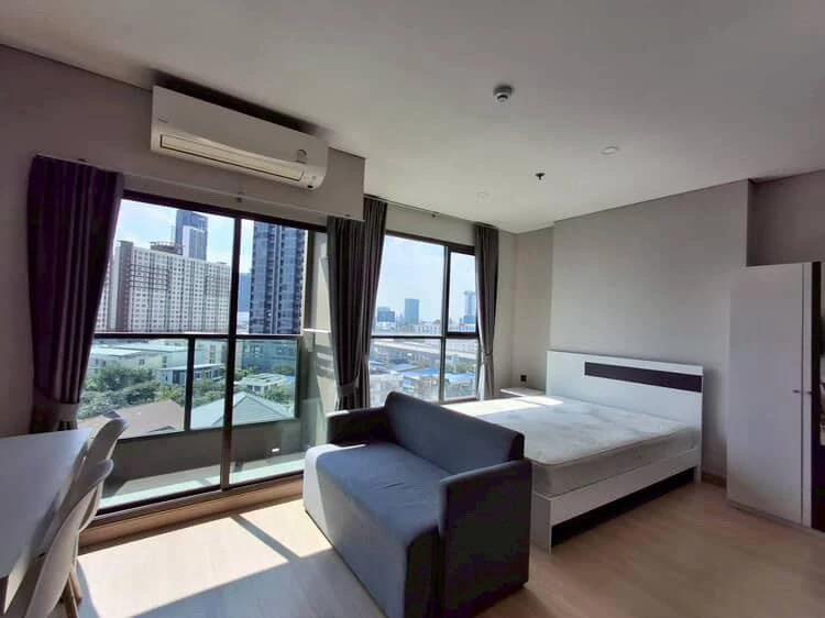 ให้เช่า Lumpini Park Phahon 32 ห้อง Studio ชั้น 8 วิวโล่งไม่บล็อก ตกแต่งมินิมอล คลีนๆ โทนสีขาว-ไม้ อบอุ่น สบายตา จองเลย