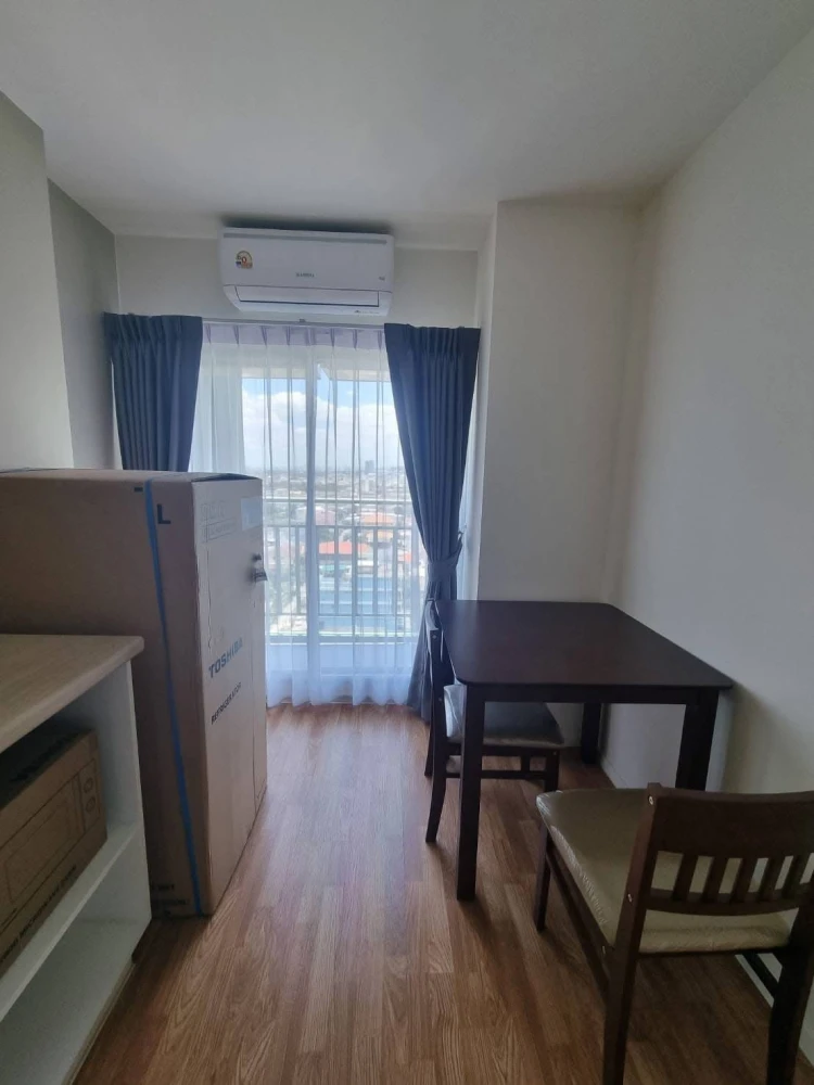 For rent Lumpini Park Phetkasem 98 1 bedroom 1 bathroom comes with furniture and complete facilities. Book now.