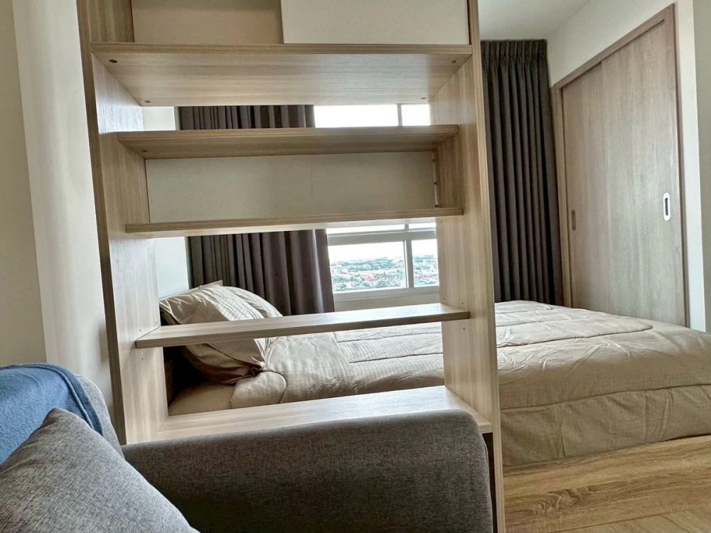 For rent: Lumpini Park Phetkasem 98, 17th floor, fully furnished, very livable. Book now! (Hurry!)