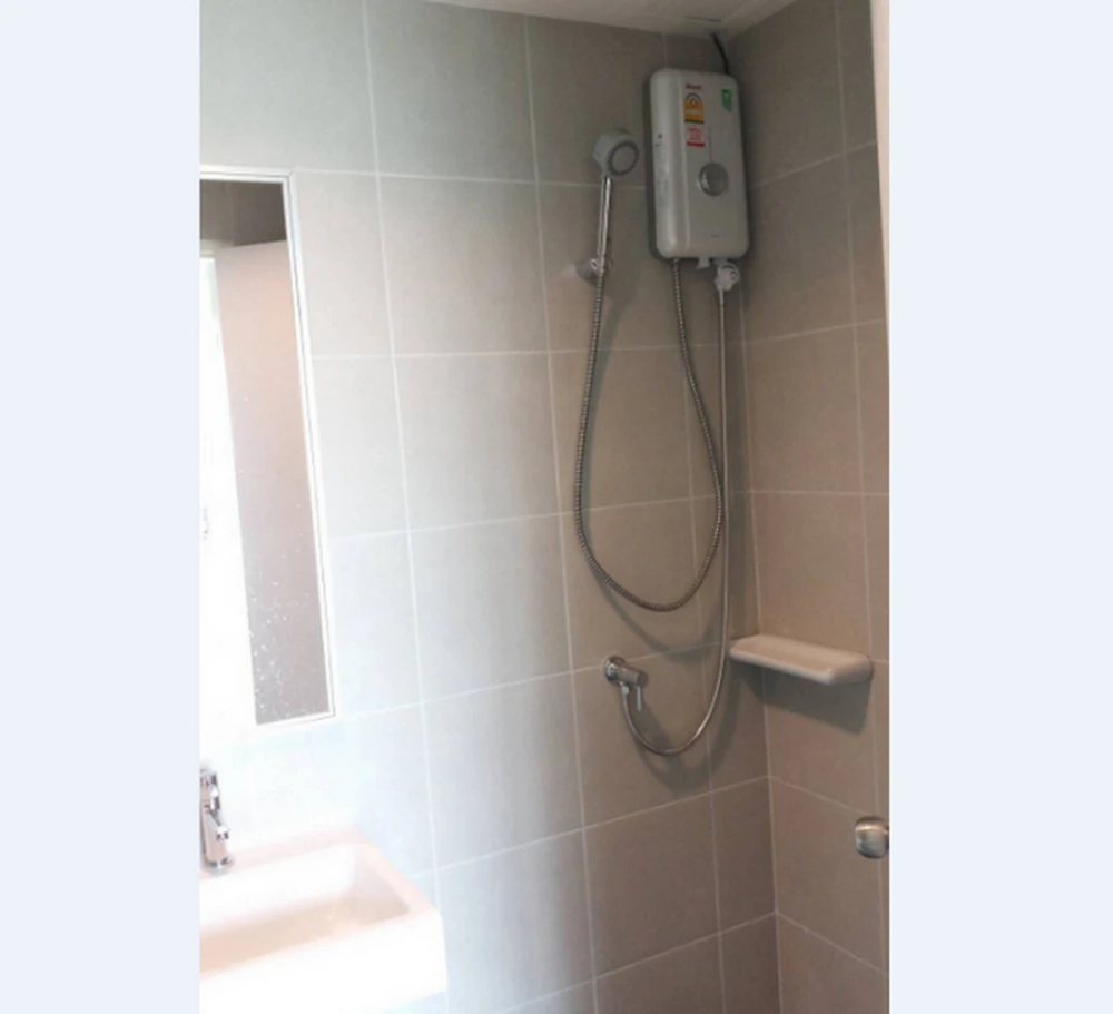 For rent: Lumpini Park Phetkasem 98, 6th floor. Nice, fully furnished unit. Book now! Don't miss out!