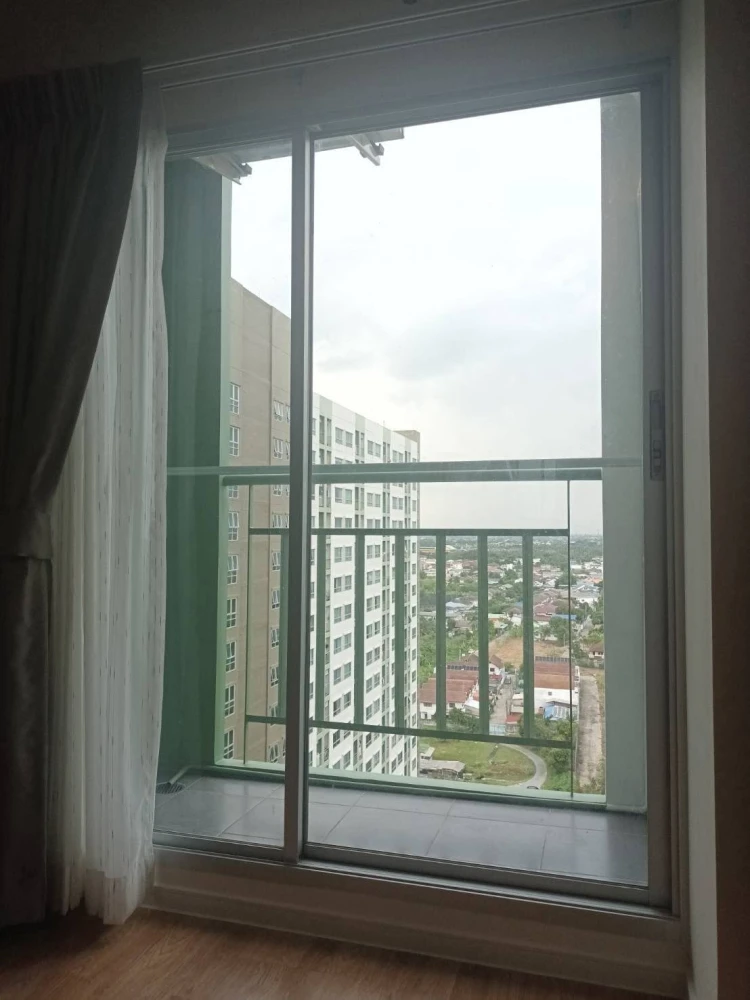 For rent: Lumpini Park Phetkasem 98, 17th floor unit, fully furnished with appliances. Book now!