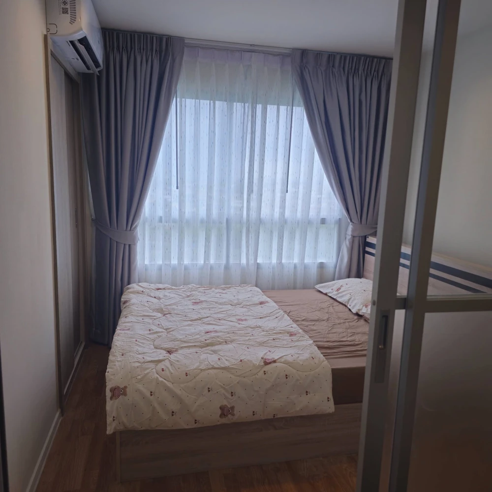 For rent: Lumpini Park Phetkasem 98, 17th floor unit, fully furnished with appliances. Book now!