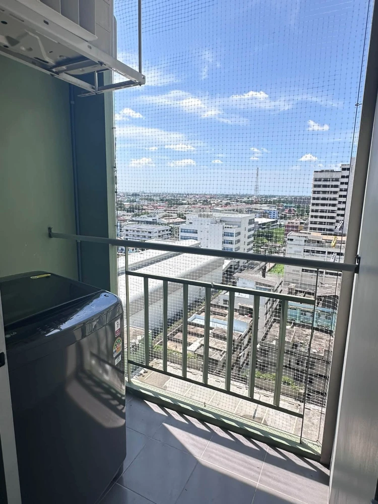 For rent: Lumpini Park Phetkasem 98. Nice, well-partitioned room with separate zones. Great value! Book now! Don't miss out!