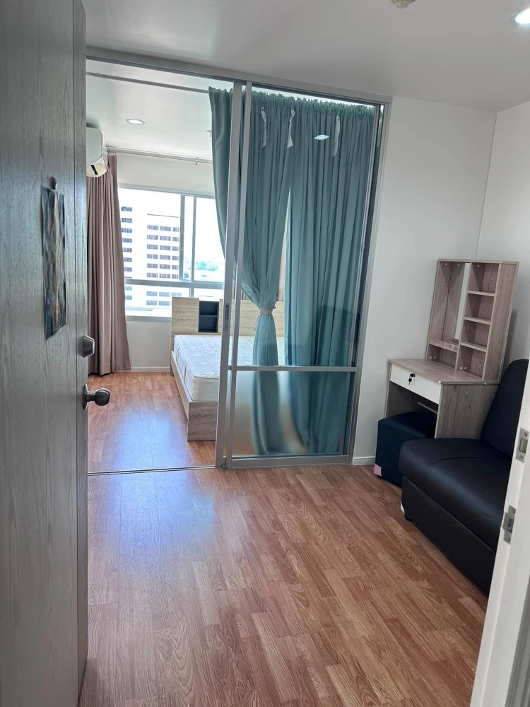 For rent: Lumpini Park Phetkasem 98. Nice, well-partitioned room with separate zones. Great value! Book now! Don't miss out!