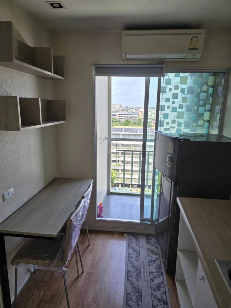 For rent: Lumpini Park Phetkasem 98. Nice high-floor unit with good ventilation. Fully furnished and equipped with appliances. Affordable price. Book