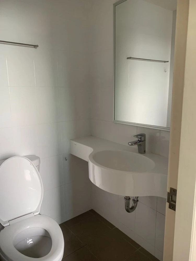 For rent: Lumpini Park Phetkasem 98. Nice room, fully furnished, affordable price. Just bring your belongings and move in! Book now before it's too la