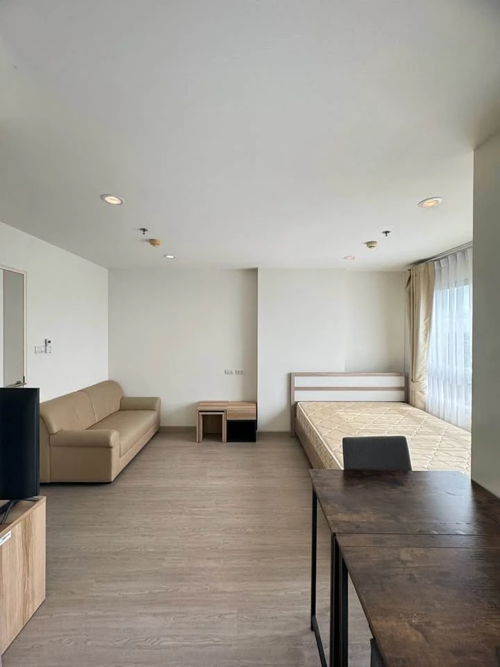 For rent: Lumpini Park Phetkasem 98, fully furnished apartment, very comfortable. Book now, don't miss out!