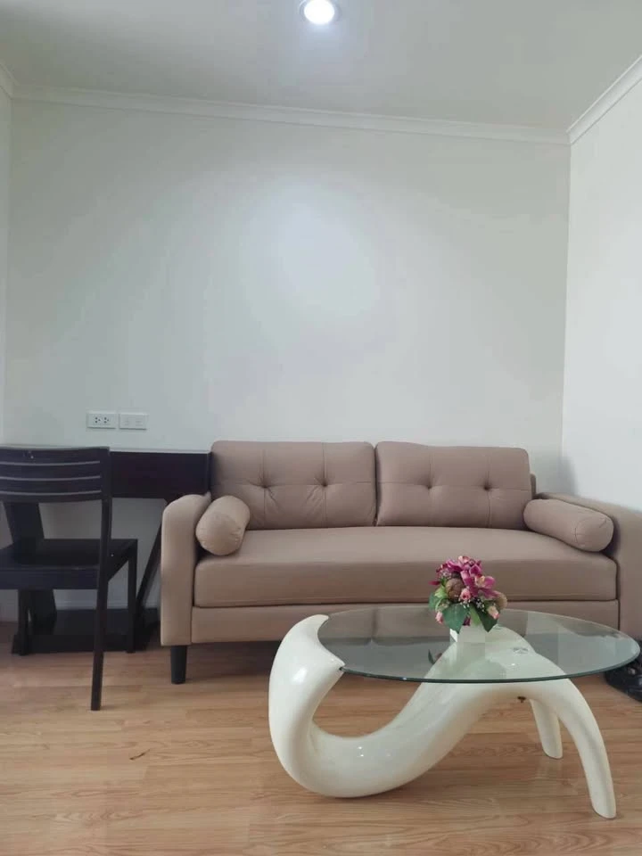 For rent: Lumpini Park Pinklao, 1 bedroom, 1 bathroom, fully furnished. Book now!