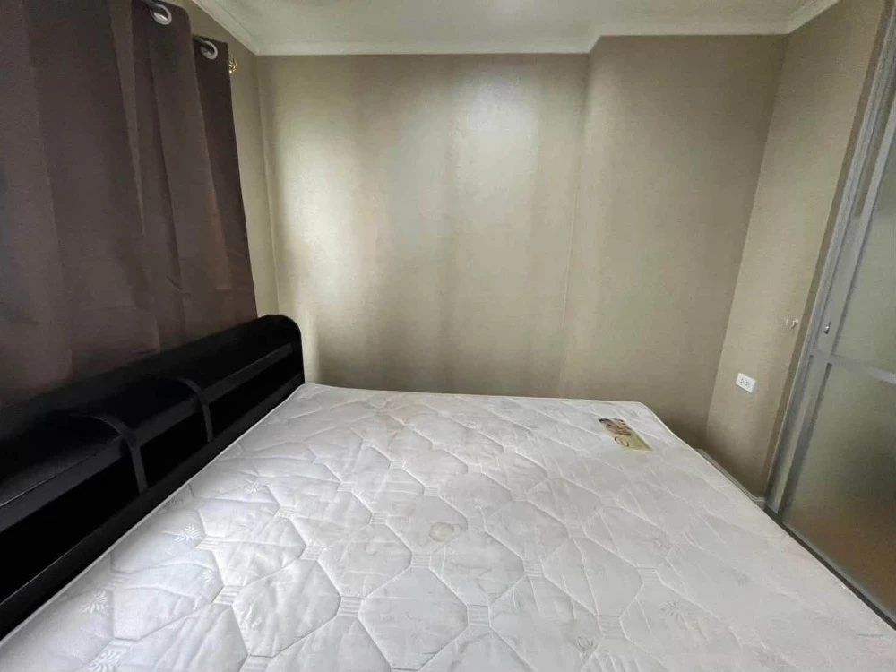 For Rent: Lumpini Park Pinklao, 17th floor. Great living space, fully furnished. Book now before it's gone!
