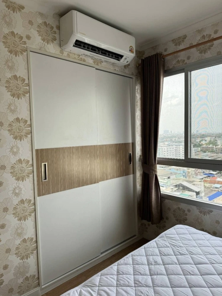 For rent: Lumpini Park Pinklao, high-floor unit, fully furnished. Book now!