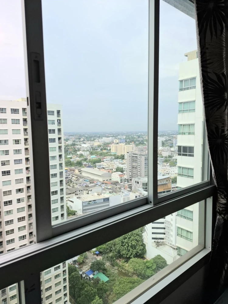 For rent: Lumpini Park Pinklao, fully furnished, reserve now before it's gone.