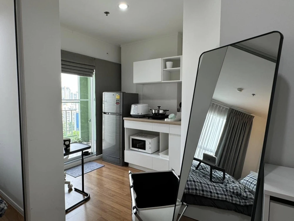 For rent Lumpini Park Rama 9 - Ratchada, well separated room, corner room, city view, building does not block the view, hurry and reserve now.