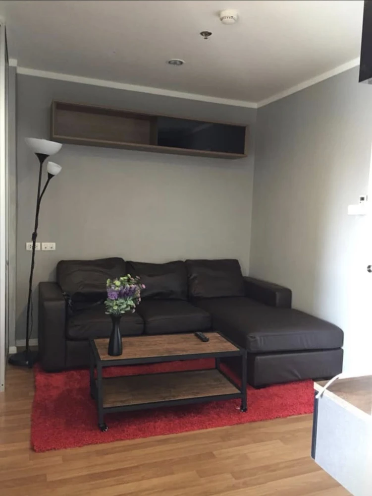 For rent: Lumpini Park Rama 9–Ratchada, high floor unit, fully furnished, ready to move in. Book now, don't miss out!!!