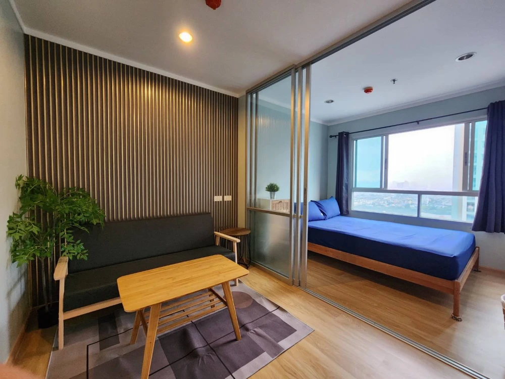 For rent: Lumpini Park Rattanathibet-Ngamwongwan. Comfortable room, affordable price, fully furnished. Book now!