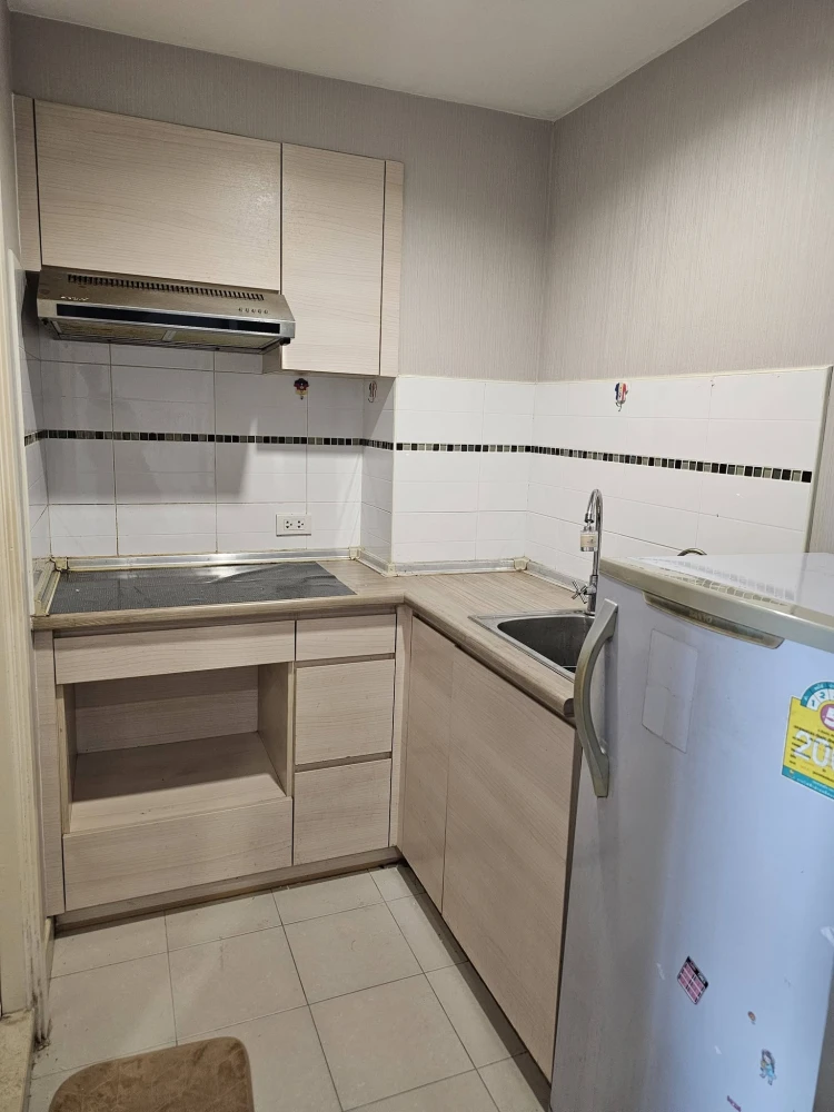 For rent: Lumpini Park Riverside - Rama 3, 1 bedroom, 1 bathroom. Fully furnished with river view. Book now!