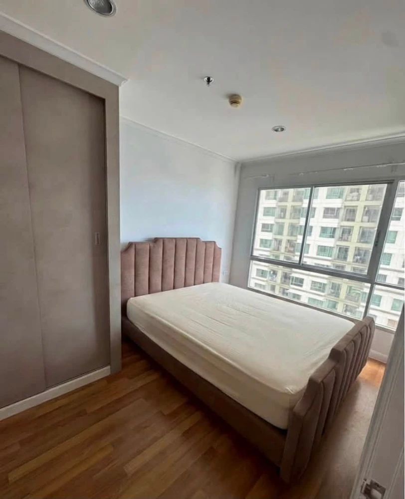 For rent: Lumpini Park Riverside - Rama 3. A lovely room in a great location with beautiful views and complete amenities. Book now!