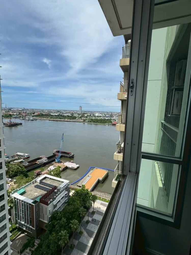 For rent: Lumpini Park Riverside - Rama 3. A lovely room in a great location with beautiful views and complete amenities. Book now!