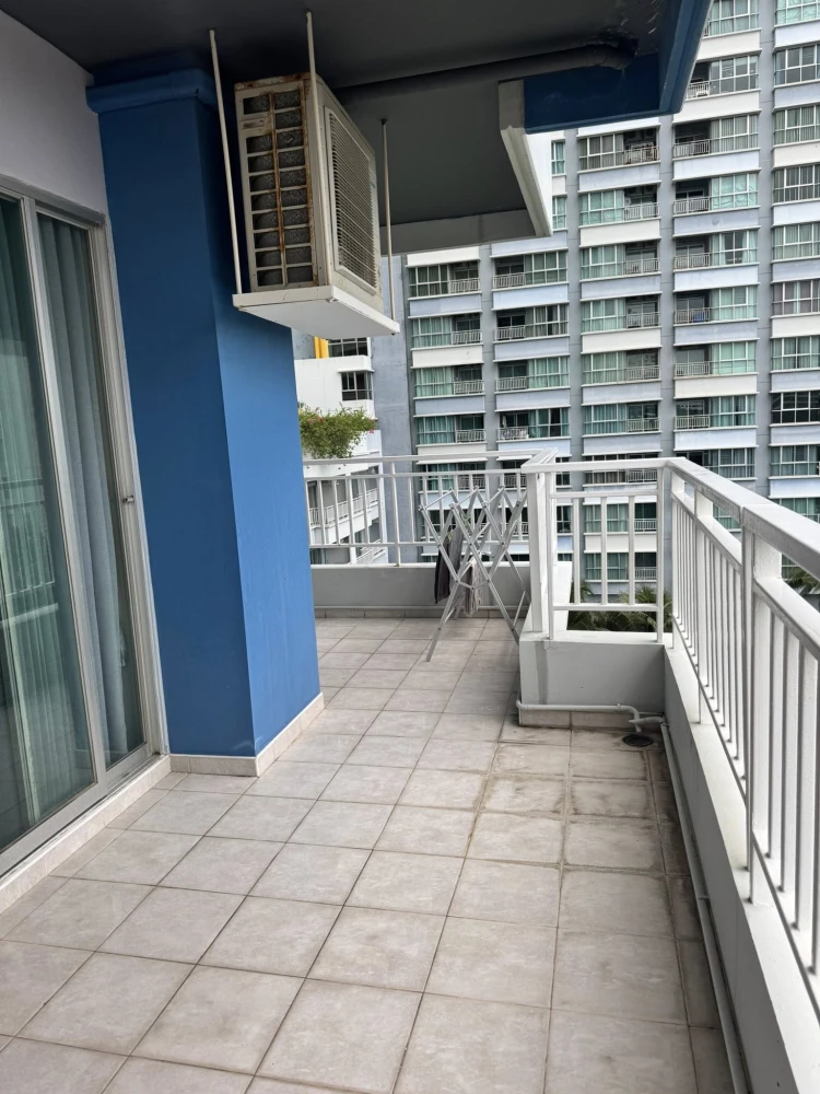 For rent: Lumpini Parkbeach Jomtien, 2 bedrooms, spacious living area, fully furnished. Don't miss out!