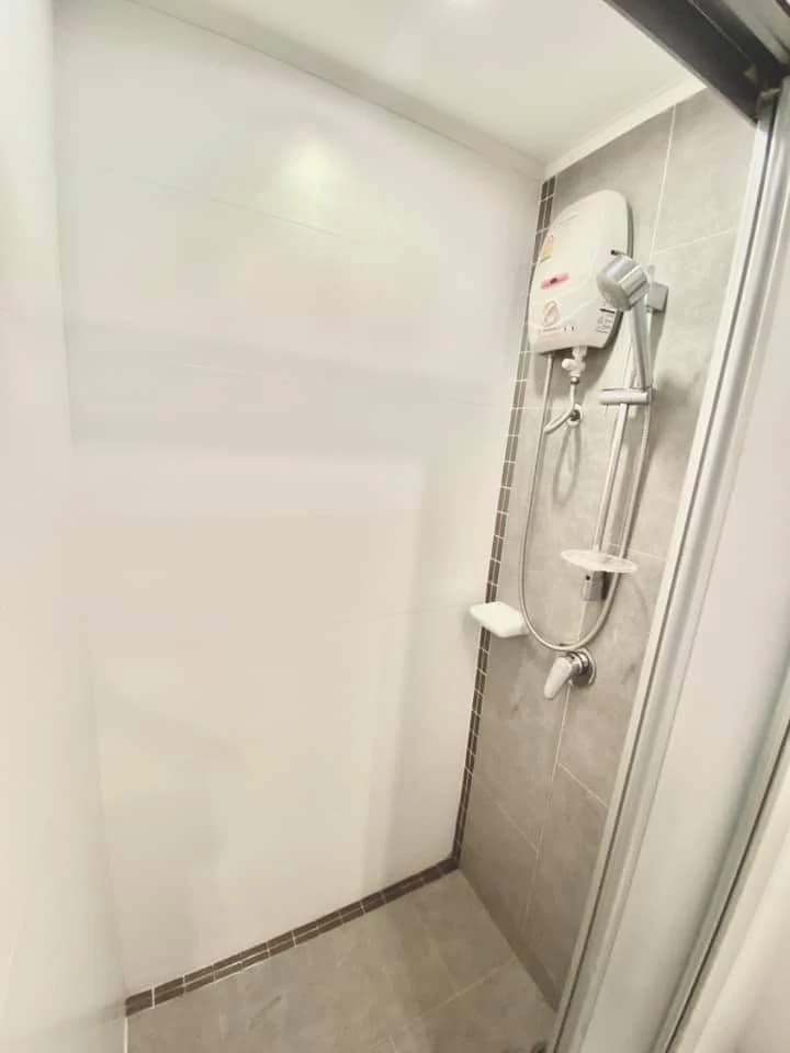 For rent Lumpini Parkbeach Jomtien 2nd floor, fully furnished room, ready to move in, reserve now, urgently.