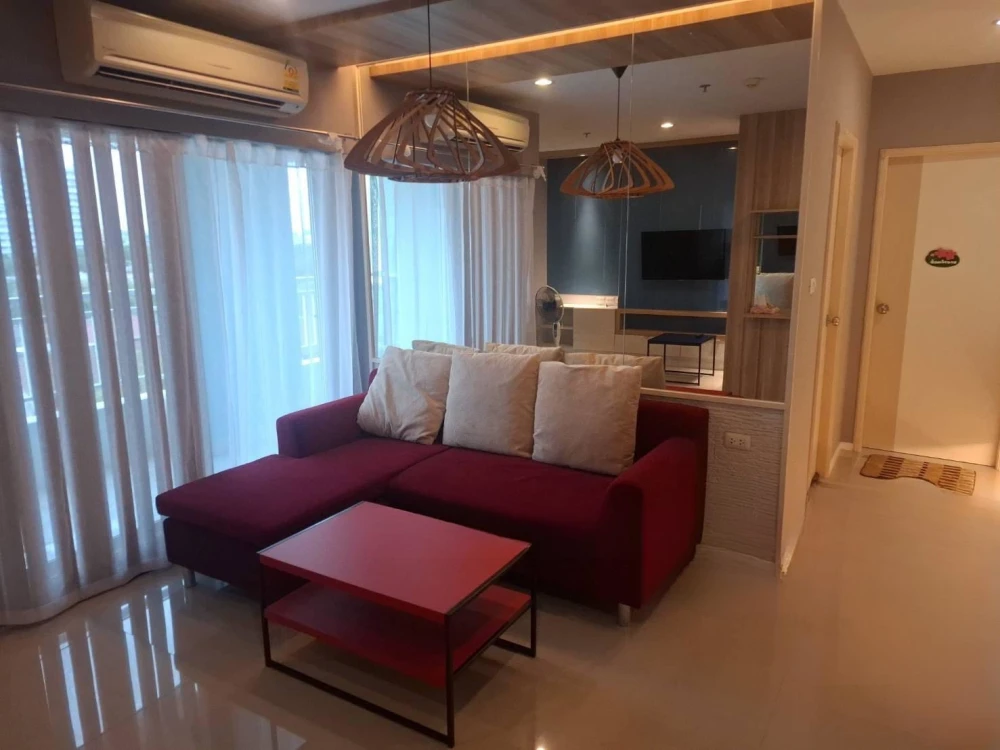 For rent: Lumpini Parkbeach Jomtien, 7th floor, sea view, fully furnished, nice to live in. Reserve now, don't miss out!